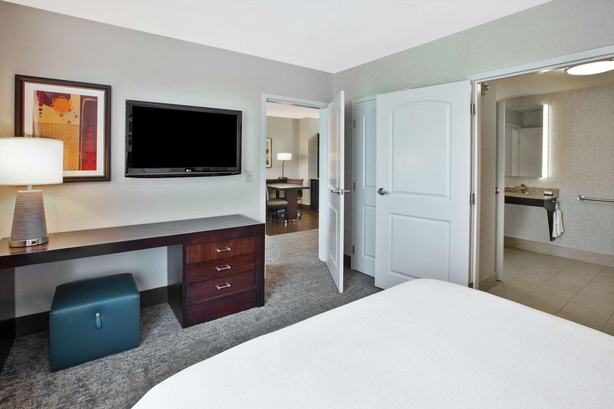 Embassy Suites Columbus - Airport Екстериор снимка