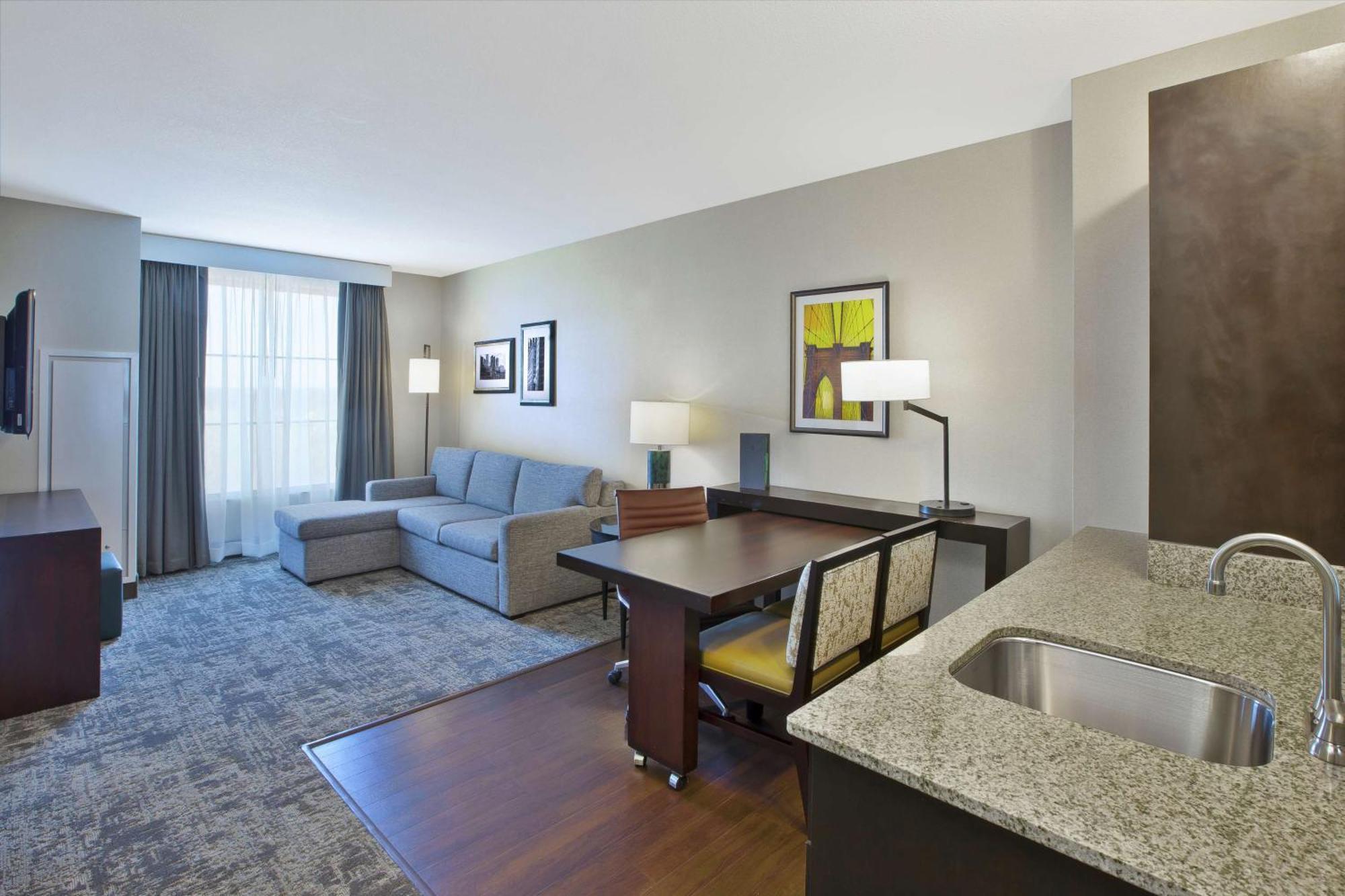 Embassy Suites Columbus - Airport Екстериор снимка