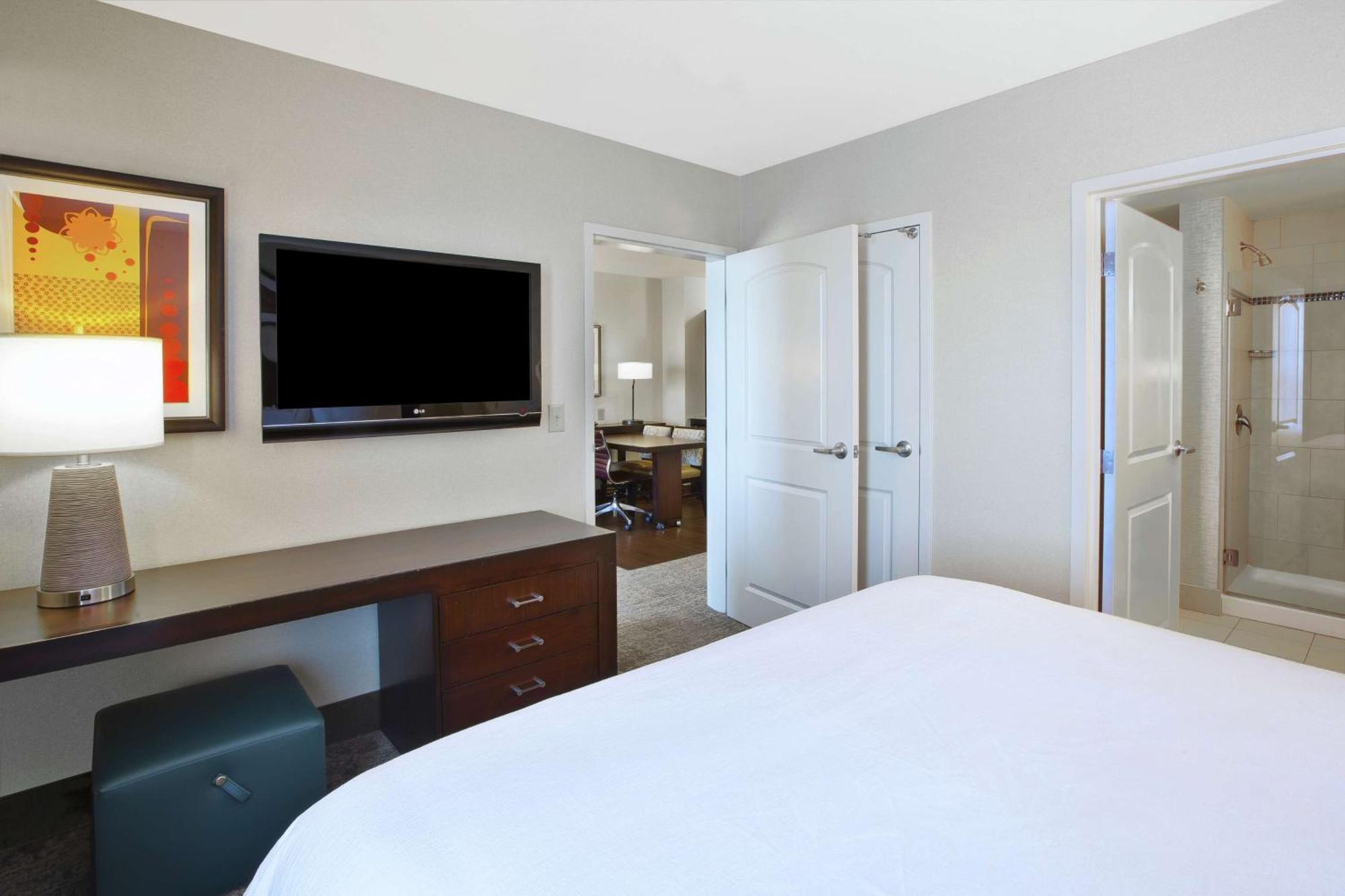 Embassy Suites Columbus - Airport Екстериор снимка