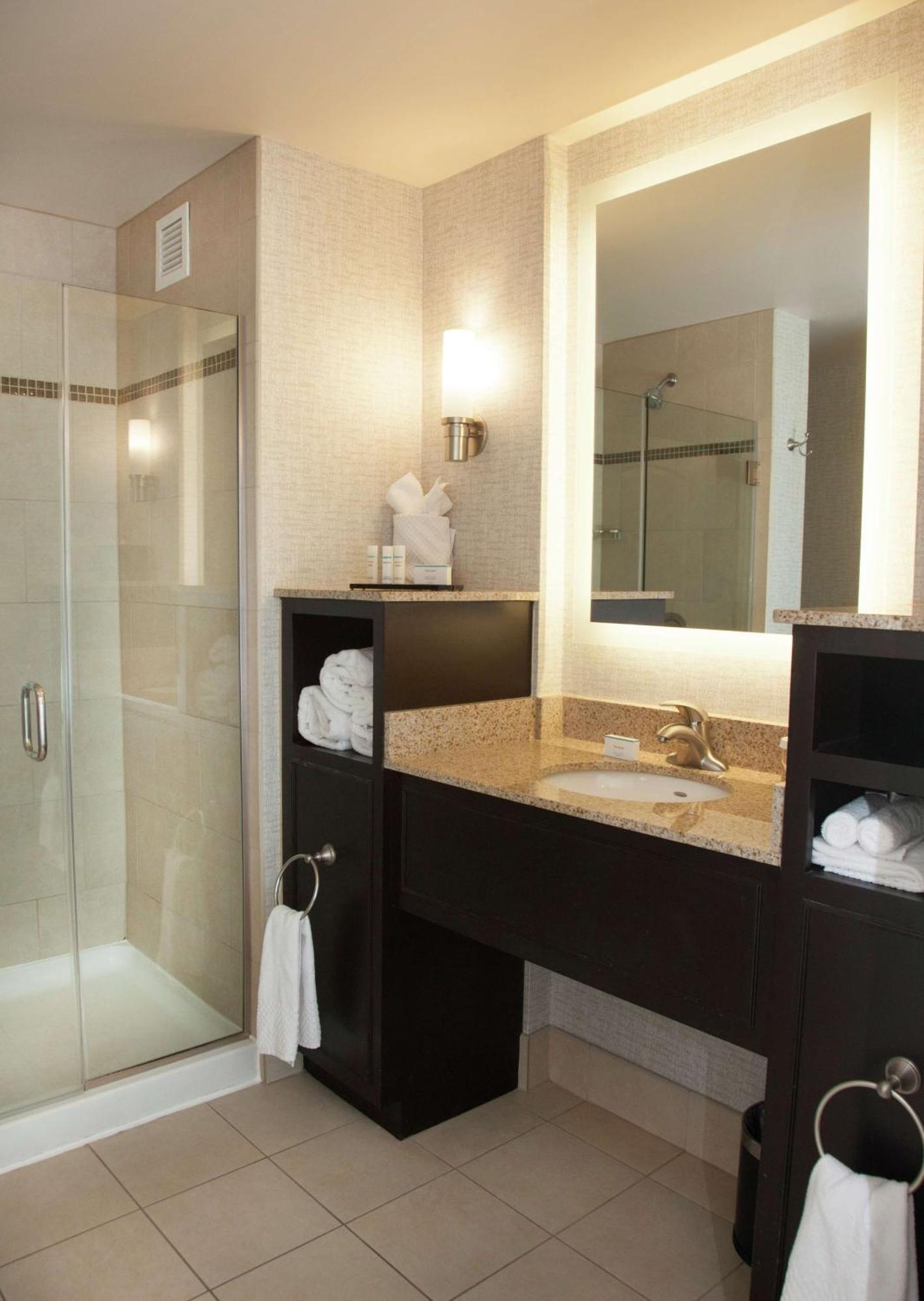 Embassy Suites Columbus - Airport Екстериор снимка