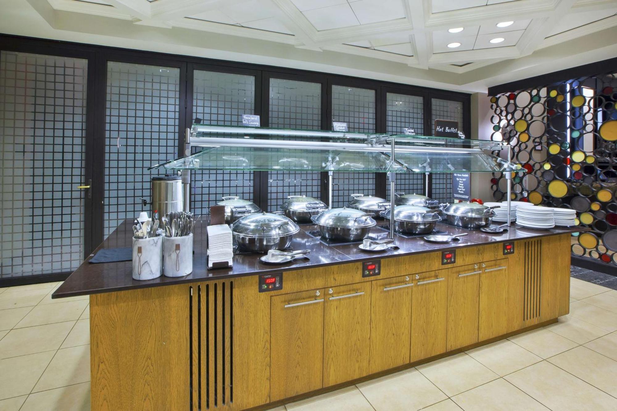 Embassy Suites Columbus - Airport Екстериор снимка