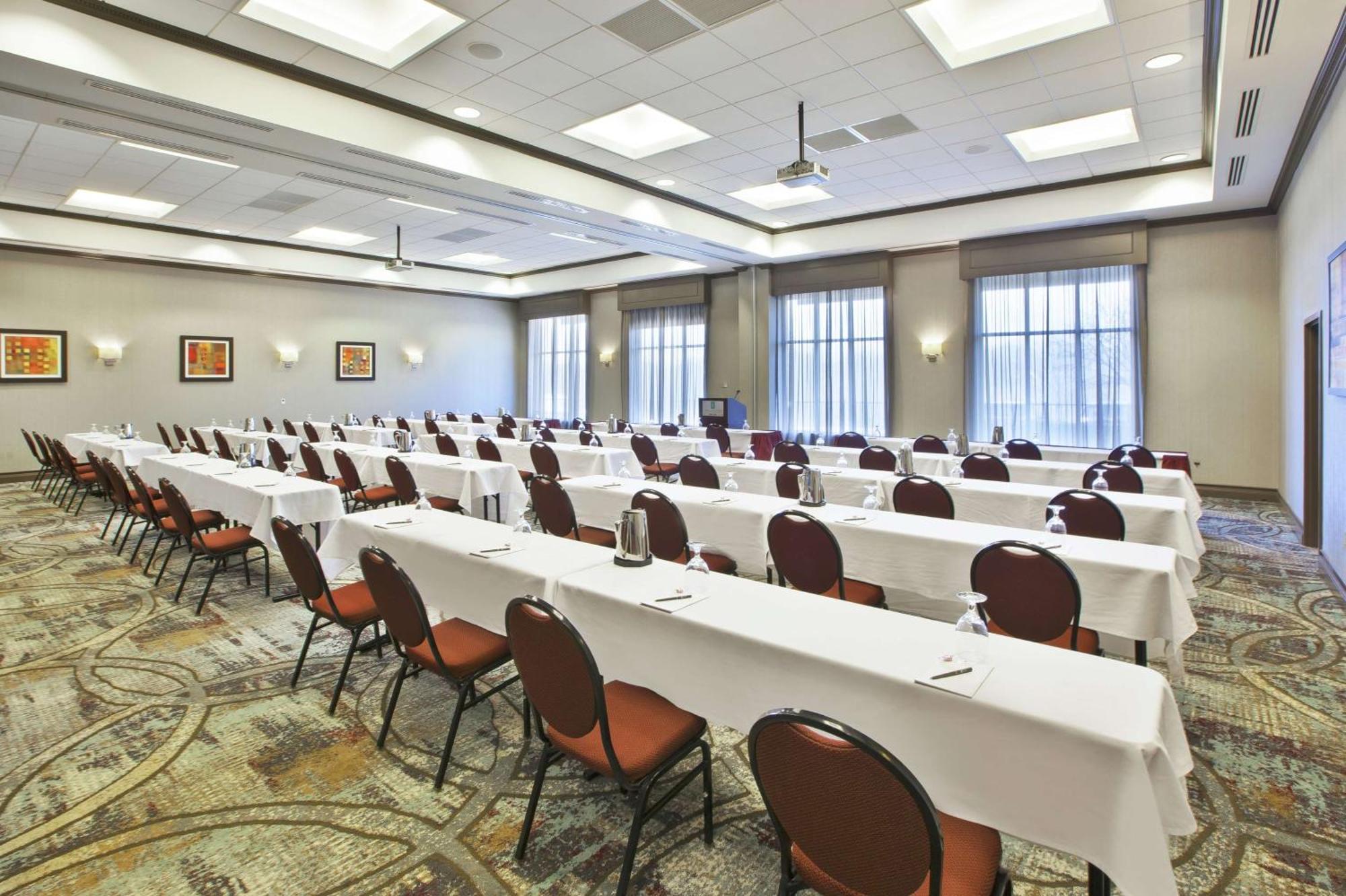 Embassy Suites Columbus - Airport Екстериор снимка