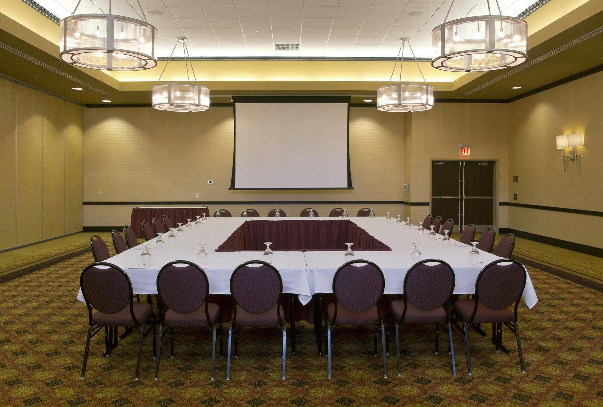Embassy Suites Columbus - Airport Екстериор снимка