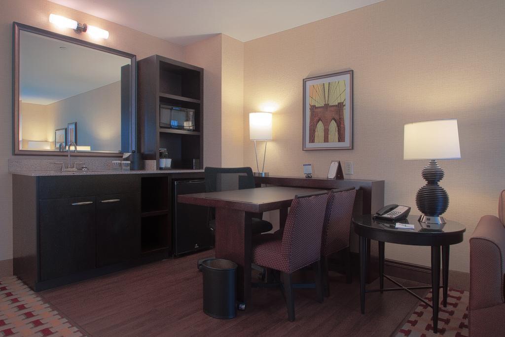 Embassy Suites Columbus - Airport Екстериор снимка